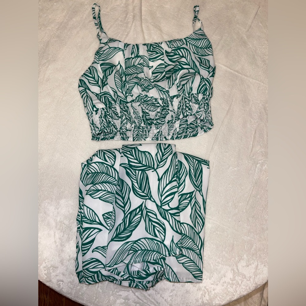 Two piece set